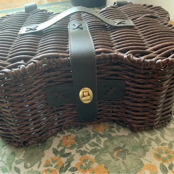 Both Brown Wicker Pet Dog Bone Baskets dog or cat supply storage bins - Picture 13 of 16